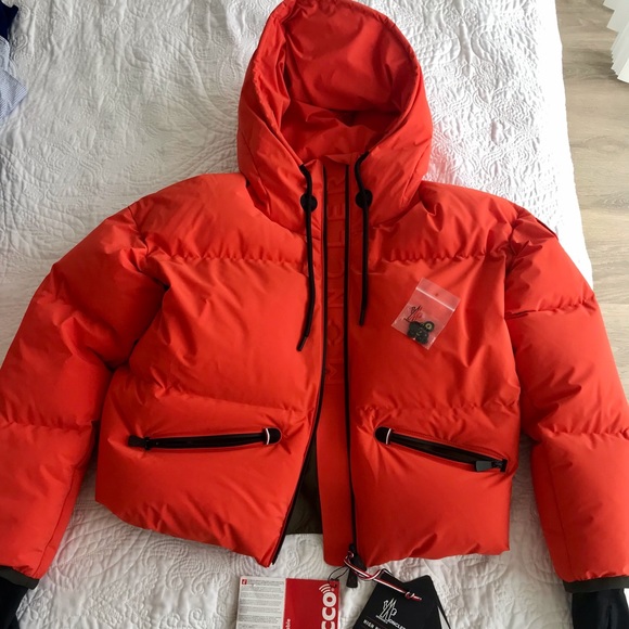 Moncler winter and ski jacket - Picture 3 of 4